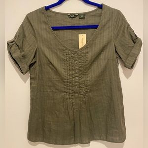 Eddie Bauer Green Button Up